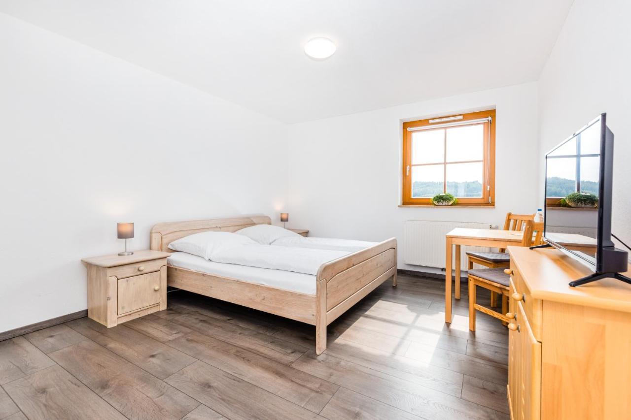 Der Bradler Bed & Breakfast Ebhausen Dış mekan fotoğraf